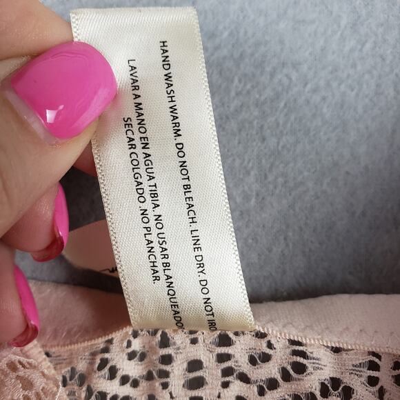 Jessica Simpson Size M Babydoll Tank Cream Rosette Floral Feminine Cottagecore - Picture 11 of 12